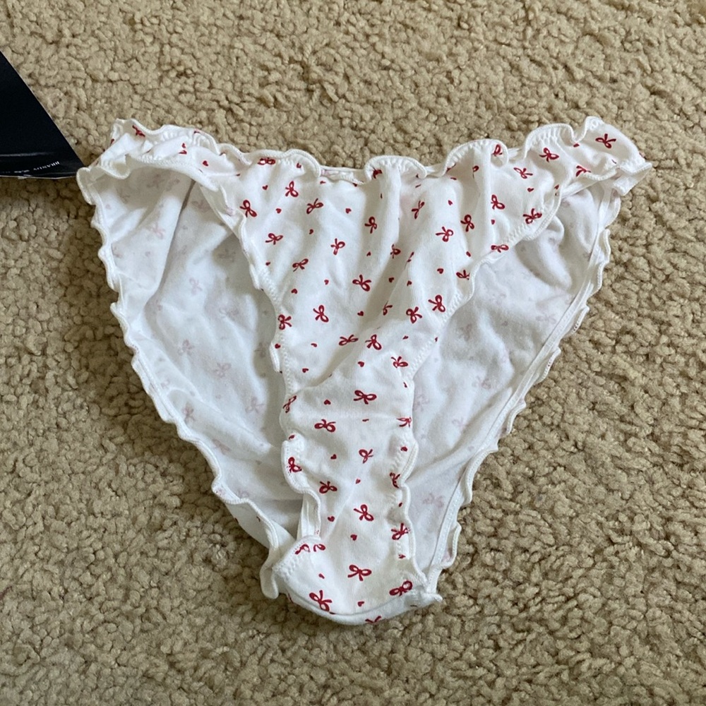Brandy melville bow Ruffle underwear